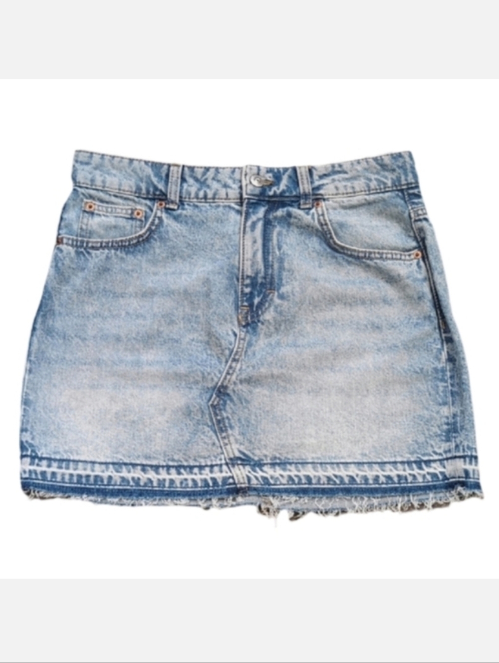 NEW H&M Divided Denim Mini Skirt Womens Size 4 Blue Jean Light Wash Raw Hem